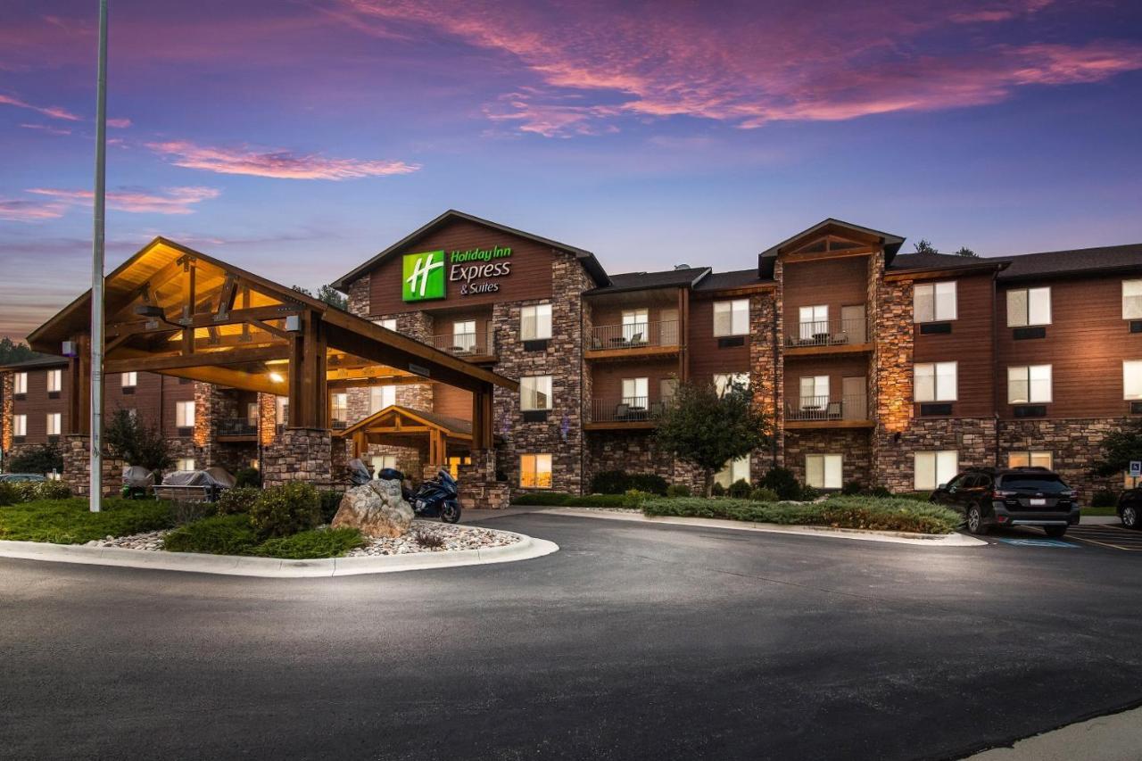 Holiday Inn Express & Suites Custer-Mt Rushmore Esterno foto