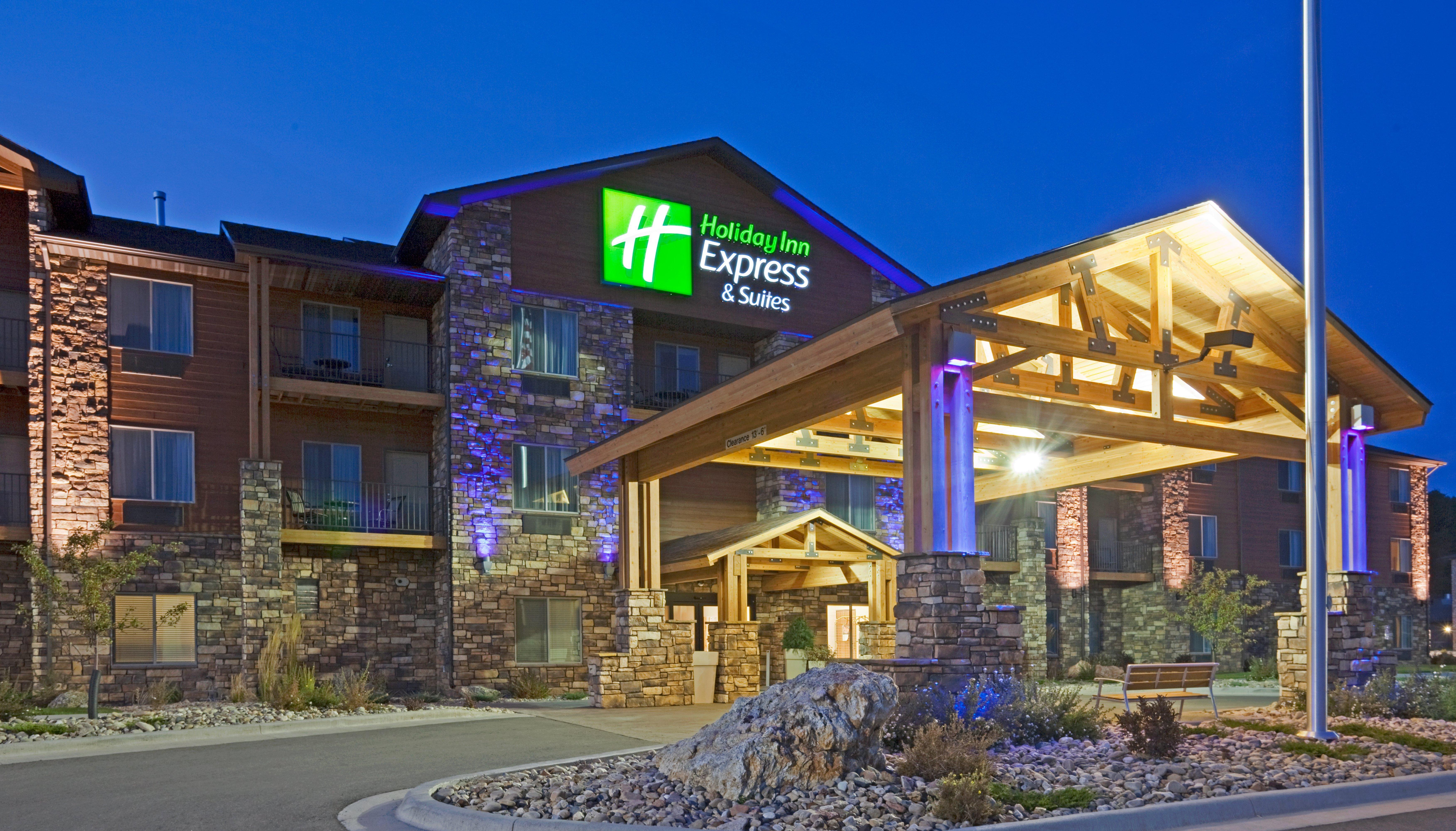 Holiday Inn Express & Suites Custer-Mt Rushmore Esterno foto